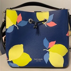 EUC Kate Spade Eva Lemon Zest Large Bucket, Crossbody Bag & matching wallet